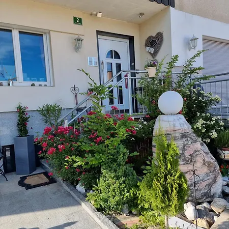 Apartment Burgblick Treffen