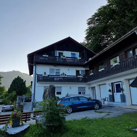 Burgblick Apartment *